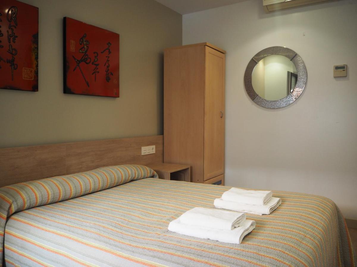 Pension Acella Pamplona Exteriér fotografie