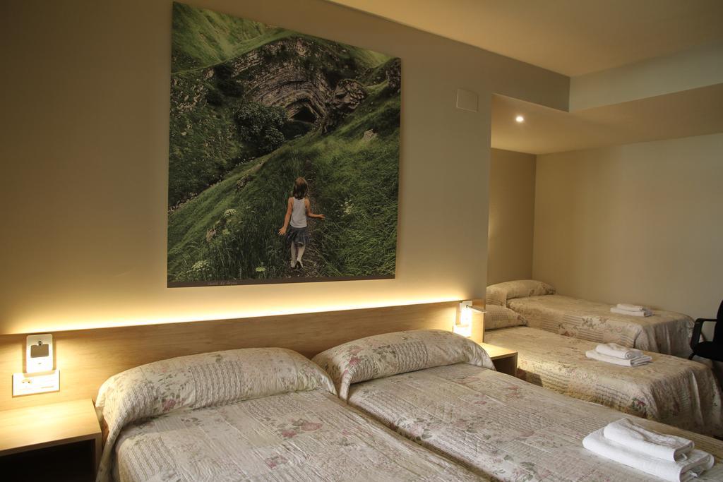 Pension Acella Pamplona Exteriér fotografie